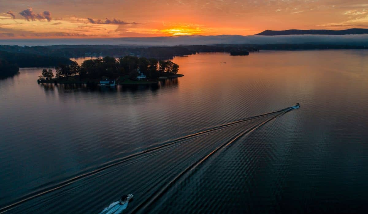 SML Lodging Guide preview